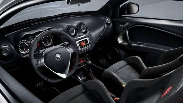 Alfa Romeo MiTo interni 1
