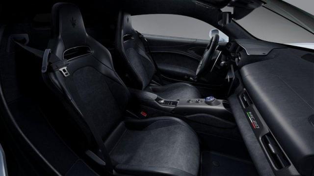 Maserati MC20 interni