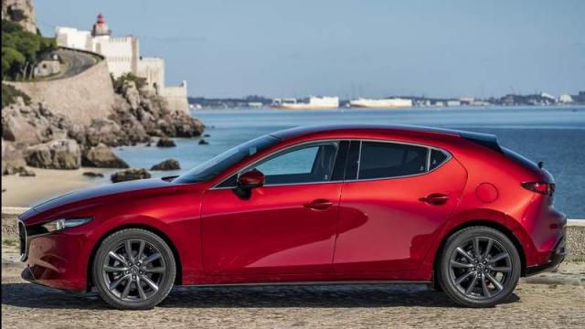 Mazda3 2019 profilo