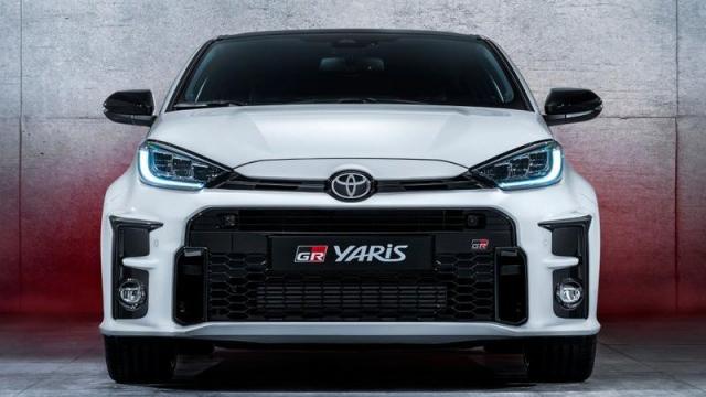Toyota GR Yaris anteriore