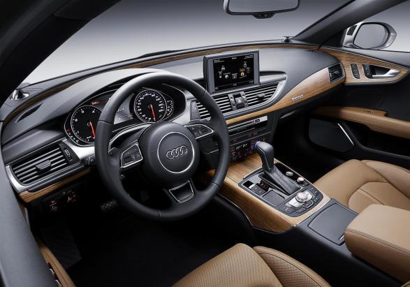 Nuova Audi A7 Sportback restyling 2014 abitacolo