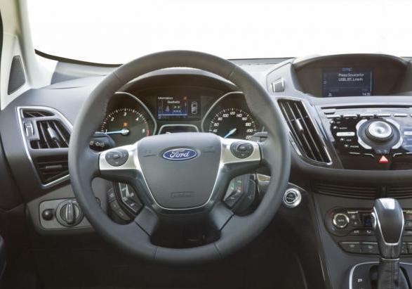 Nuova Ford Kuga 2012 interni