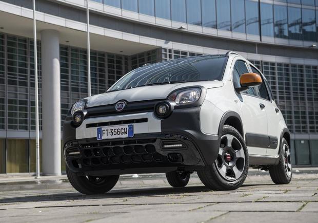 Fiat Panda Connected by Wind anteriore