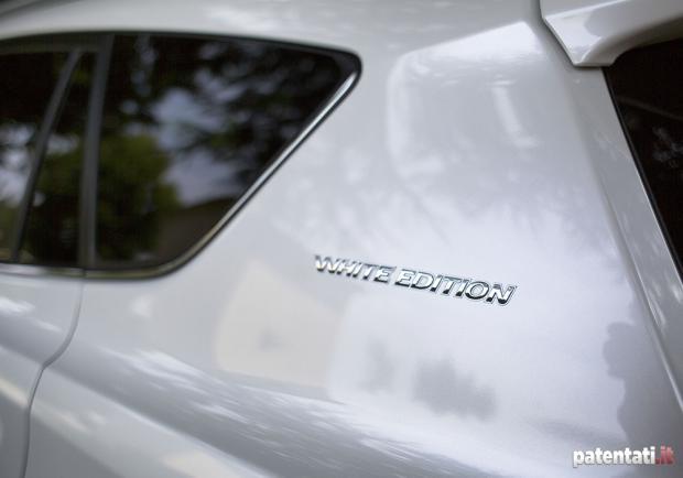Prova Toyota Rav4 4WD scritta White Edition