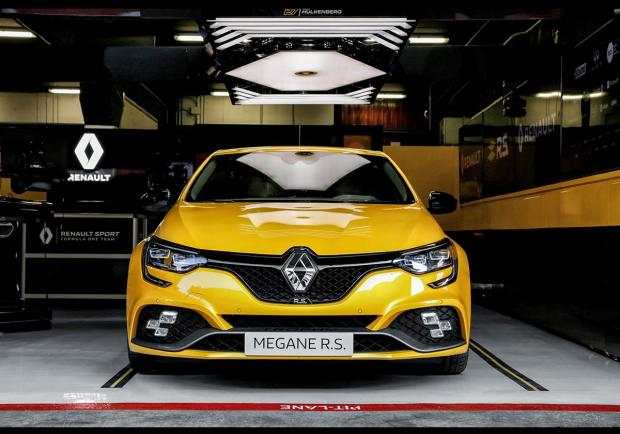 Renault Sport, la nuova Mégane R.S. Trophy 01