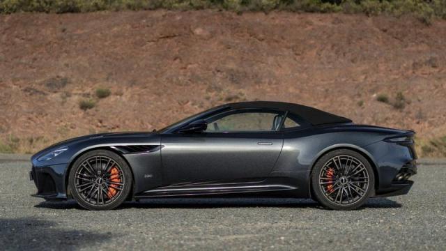 Aston Martin DBS Volante profilo 1